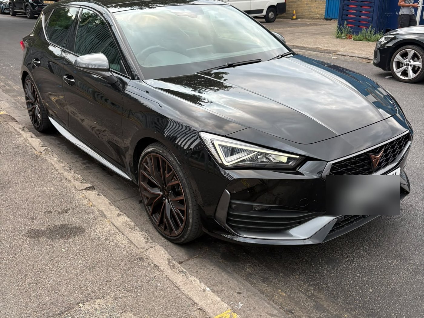 2024 Cupra Leon VZ2 Design Edition in black